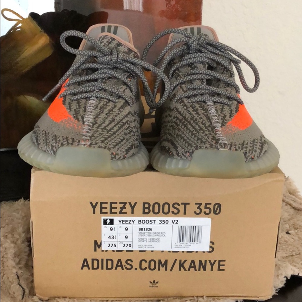 💥LIKE NEW💥YEEZY BOOST 350 V2
